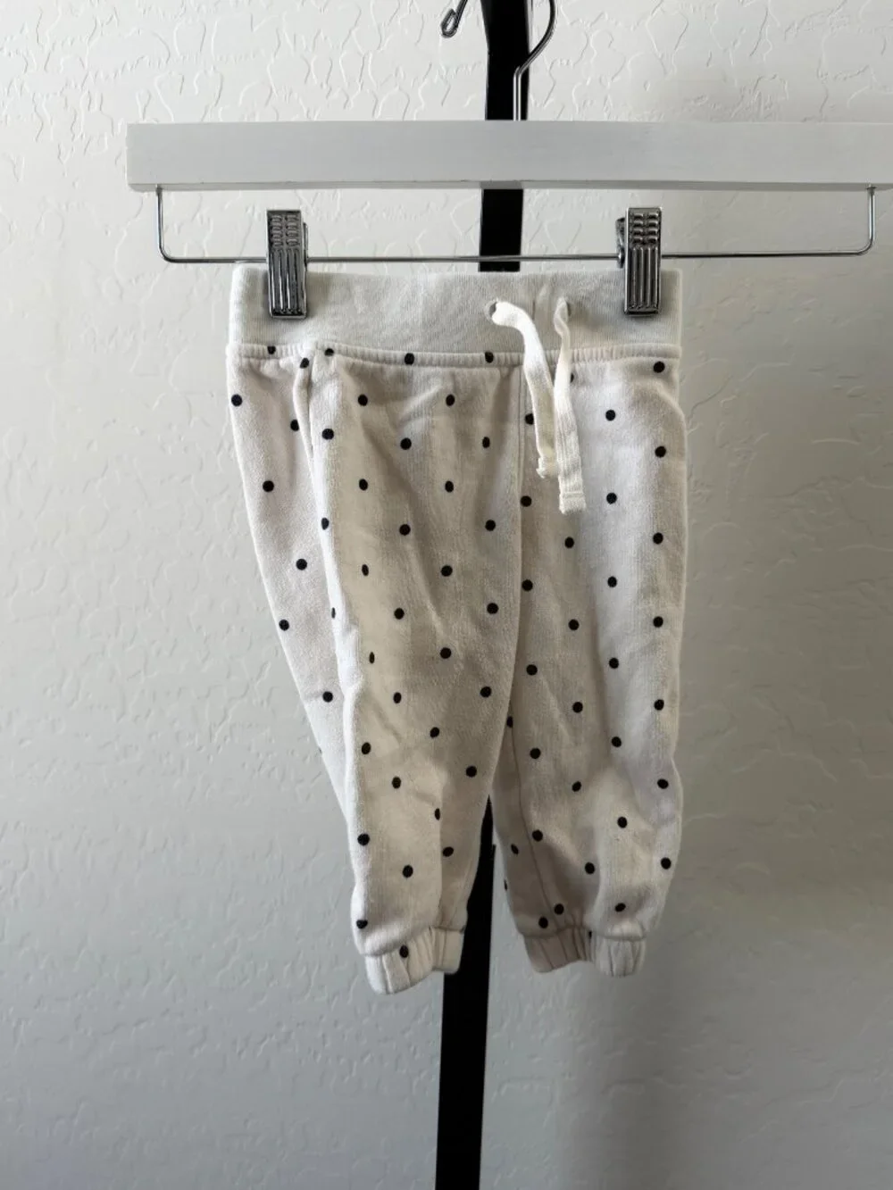 Gap Baby Girls Polka Dot Love Joggers Set 2-Piece Lounge Outfit Sz 6-12m